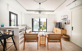 Amazing House With Balcony 1 Min Walking Distance To The Beach In Bodrum